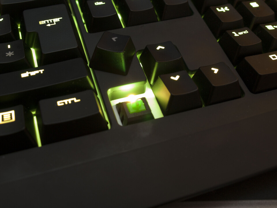 'EGEN': Det kan se ut til at Razer og Kailh har gjort en liten jobb med bryteren, for de er markant bedre enn da vi testet Blackwidow Ultimate 2014. 'EGEN': Det kan se ut til at Razer og Kailh har gjort en liten jobb med bryteren, for de er markant bedre enn da vi testet Blackwidow Ultimate 2014.