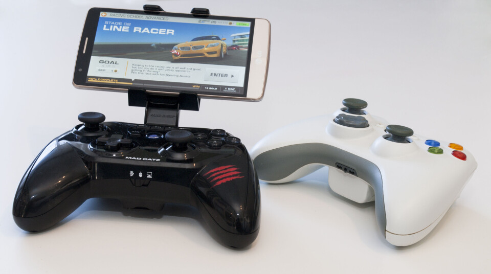 KJENT: Det er noe veldig kjent med C.T.R.L.Rs design. Mad Catz har åpenbart gløttet til Microsoft da de designet sin nye mobilkontroller. KJENT: Det er noe veldig kjent med C.T.R.L.Rs design. Mad Catz har åpenbart gløttet til Microsoft da de designet sin nye mobilkontroller.