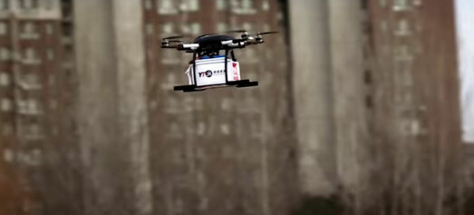 Flyr ut varer med droner