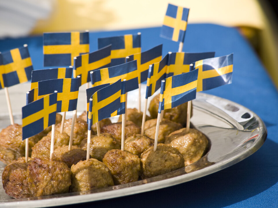 FEIRING: Svenskene har grunn til å feire med kjöttbullar: De vil være europamester på fiber i 2020. Det viser en ny analyse. Foto: Istockphoto