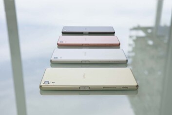 FIRE FARGER: De nye Sony Xperia X-modellene kommer i fire farger, av Sony benevnt som hvit, sort, lime gold og rose gold. (Foto: Sony) FIRE FARGER: De nye Sony Xperia X-modellene kommer i fire farger, av Sony benevnt som hvit, sort, lime gold og rose gold. (Foto: Sony)