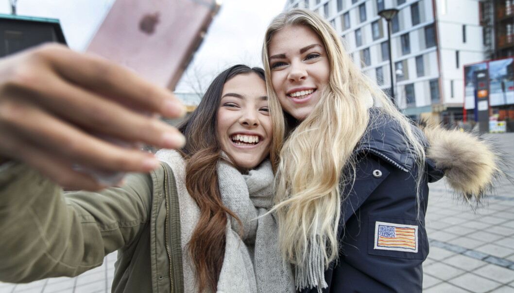 ROAMING: Nordmenn kan nyte godt av gratis mobildata i EU-land, Island og Liechtenstein også fram til 2032. Illustrasjonsfoto: Gorm Kallestad / NTB ROAMING: Nordmenn kan nyte godt av gratis mobildata i EU-land, Island og Liechtenstein også fram til 2032. Illustrasjonsfoto: Gorm Kallestad / NTB
