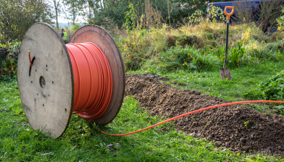 MER KRAFT: Fiberselskapene Enivest, Eviny Breiband og Tafjord Connect ønsker å fusjonere virksomhetene. (Foto: Istock) MER KRAFT: Fiberselskapene Enivest, Eviny Breiband og Tafjord Connect ønsker å fusjonere virksomhetene. (Foto: Istock)