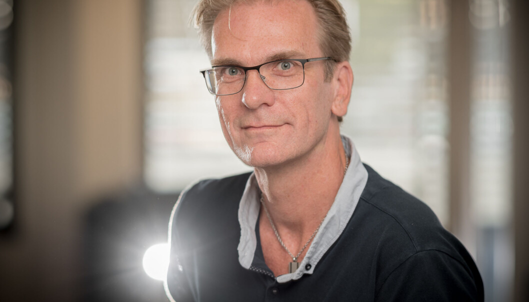 UTSTYR I NØD: Med sitt nye partnerskap vil Bliksund og Lexit Group bistå nødetater med å holde oversikt over materiell og utstyr. Her ved Frank-Arne Bruland. (Foto: Bliksund) UTSTYR I NØD: Med sitt nye partnerskap vil Bliksund og Lexit Group bistå nødetater med å holde oversikt over materiell og utstyr. Her ved Frank-Arne Bruland. (Foto: Bliksund)