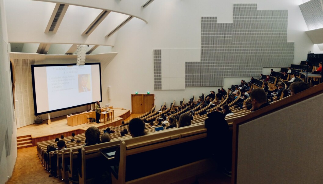 STUDIEPLASSER ØKER: Selv om studieplassene øker på IKT-studier så er det færre som vil studere IKT. (Foto: Unsplash) STUDIEPLASSER ØKER: Selv om studieplassene øker på IKT-studier så er det færre som vil studere IKT. (Foto: Unsplash)