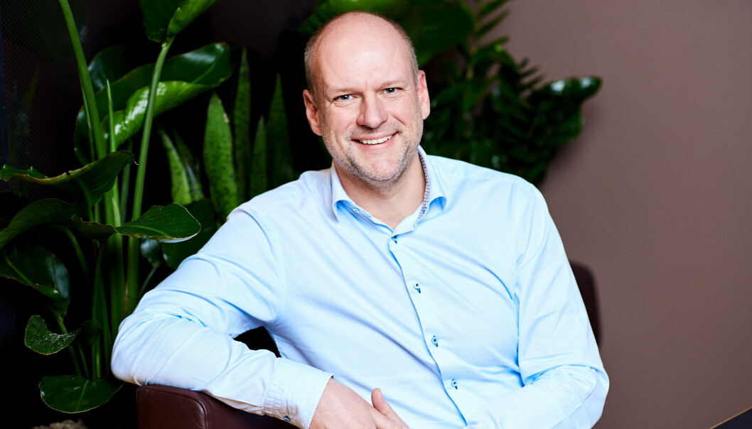 BANKSKY: Sparebank 1 ser mange fordeler ved en bank i skyen. Her ved Vegard Hartmann som er leder for it i Sparebank 1. (Foto: Sparebank 1) BANKSKY: Sparebank 1 ser mange fordeler ved en bank i skyen. Her ved Vegard Hartmann som er leder for it i Sparebank 1. (Foto: Sparebank 1)