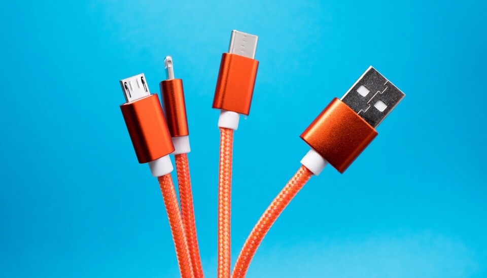 USB-C: USB-C:
