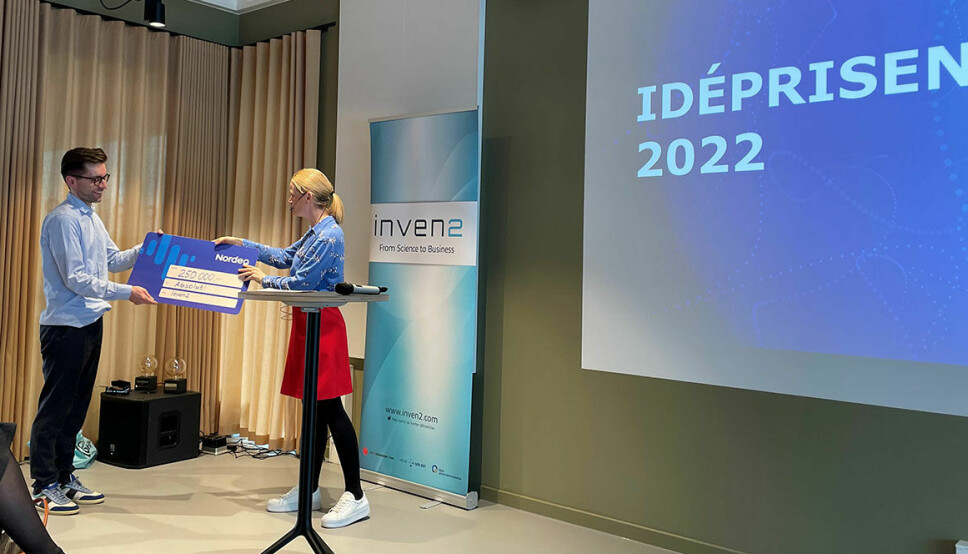 PRIS: Ideprisen 2022 ble delt ut på Inven2s innovasjonsdag. (Foto: Inven2)
