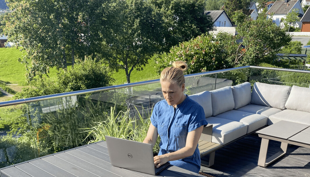 FLEKSIBEL: Maria Sæther kan jobbe litt hvor som helst med datainnsikt. (Foto: Andreas Thue) FLEKSIBEL: Maria Sæther kan jobbe litt hvor som helst med datainnsikt. (Foto: Andreas Thue)