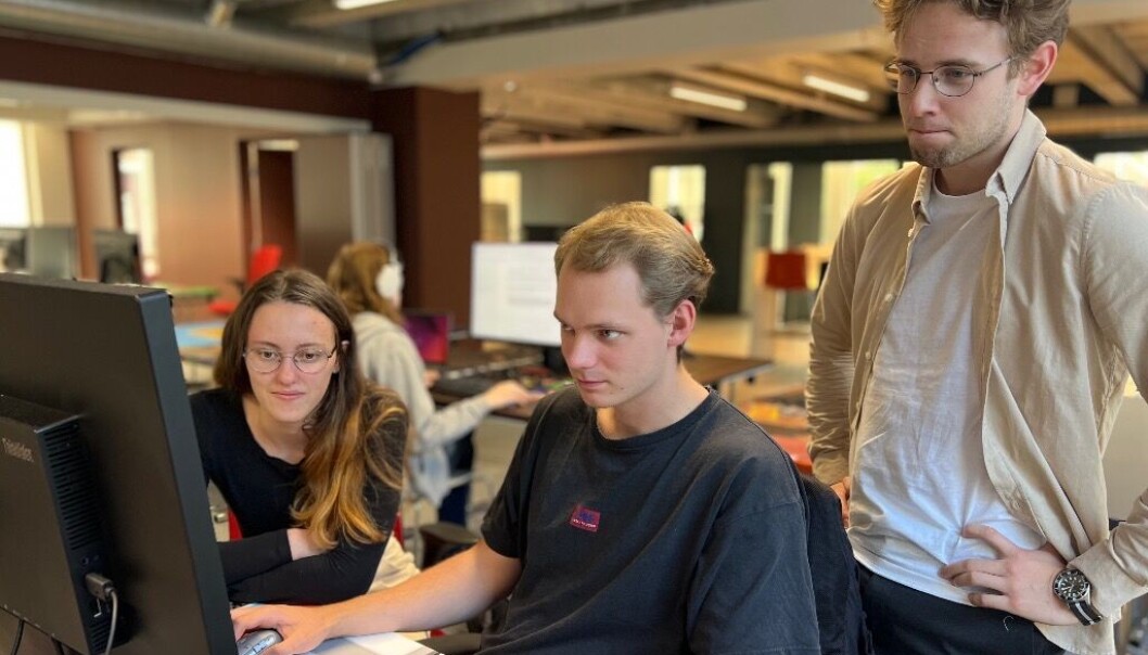 PÅ JOBB: Samarbeid er viktig. Fra venstre Hanne-Grete Alvheim, Elias Sebastian Offersoe Orrem og Joakim Ness. (Foto: Webstep) PÅ JOBB: Samarbeid er viktig. Fra venstre Hanne-Grete Alvheim, Elias Sebastian Offersoe Orrem og Joakim Ness. (Foto: Webstep)