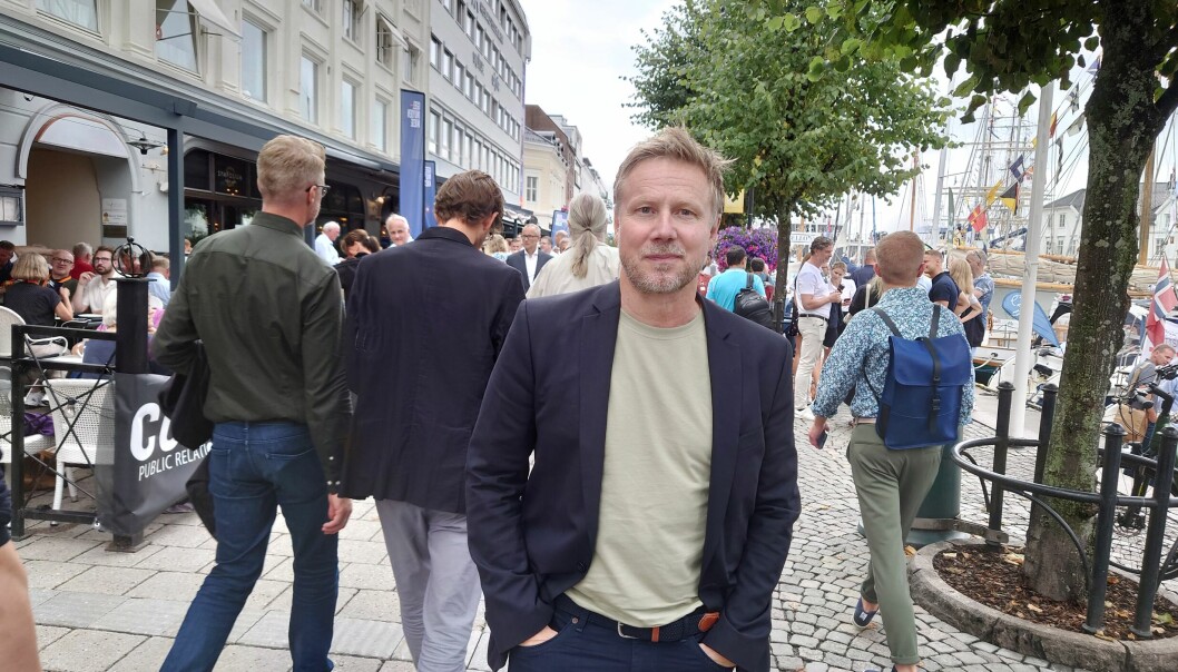 LYST: Ole Petter Saxrud ser lyst på utsiktene for norsk it-bransje, til tross for at været under Arendalsuka bød på svært vekslende forhold. (Foto: Anders Løvøy)