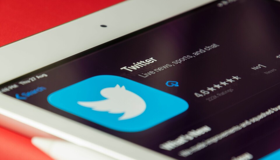 VARSLING: Etter offentliggjøring av et svært graverende varsel har angivelig Twitters aksjer falt mer enn 5 prosent i verdi. (Foto: Unsplash)