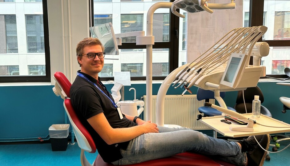 TANNHELSE: Lars Thore Hertzenberg er leder for røntgen og digitalisering i Dental Sør. (Foto: Elise Lystad)