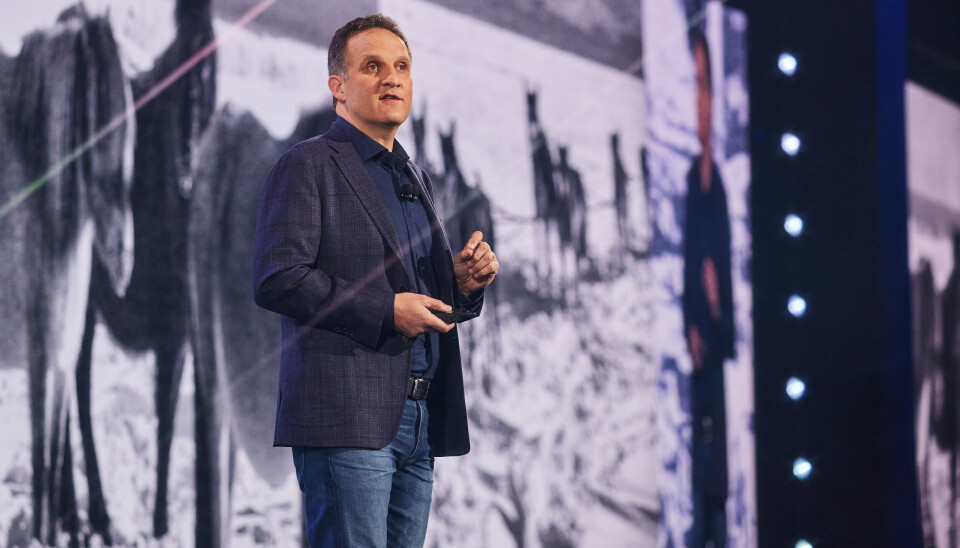 POLARHISTORIE: CEO i AWS, Adam Selipsky, under åpningstalen. (Foto: AWS/Marv Watson) POLARHISTORIE: CEO i AWS, Adam Selipsky, under åpningstalen. (Foto: AWS/Marv Watson)