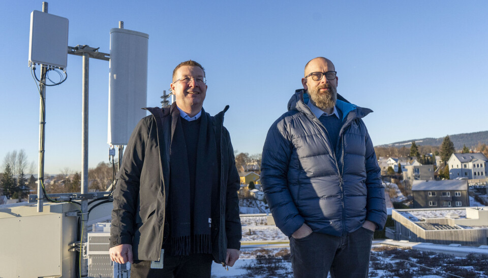 TÅRNSJEFEN: Fra venstre: Tårnselskapets nye sjef Sondre Naper, og styreleder i Tårnselskapet AS og teknologidirektør i Ice, Jan-Erik Hvidsten. Her ved en basestasjon nær Ice-kontoret i Nydalen. TÅRNSJEFEN: Fra venstre: Tårnselskapets nye sjef Sondre Naper, og styreleder i Tårnselskapet AS og teknologidirektør i Ice, Jan-Erik Hvidsten. Her ved en basestasjon nær Ice-kontoret i Nydalen.