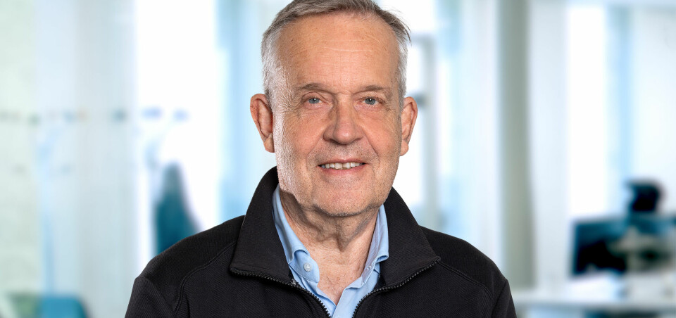 ALDER INGEN HINDRING: Ove F. Mo (75) gikk fra å være pensjonert fra offentlig sektor, til 100 prosent sjefskonsulent i Experis. (Foto: www.sturlason.no)