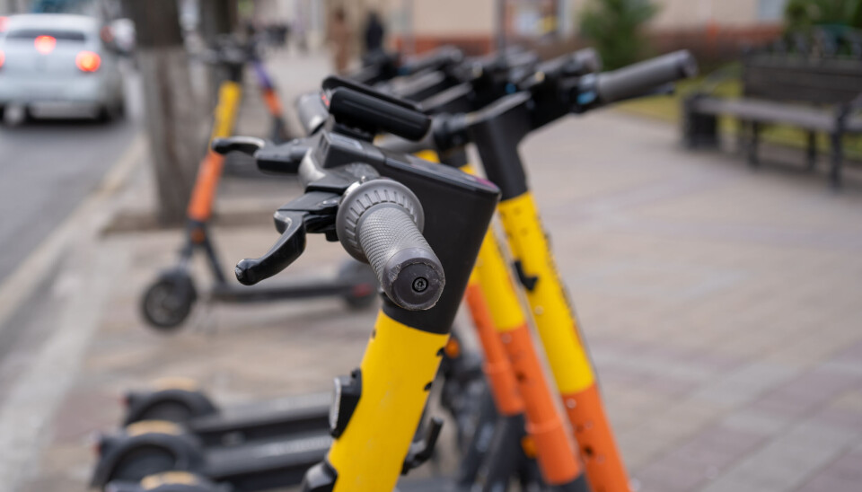 SLUTT: Paris kvitter seg med utleie av elektriske sparkesykler før september. (Foto: Istock)