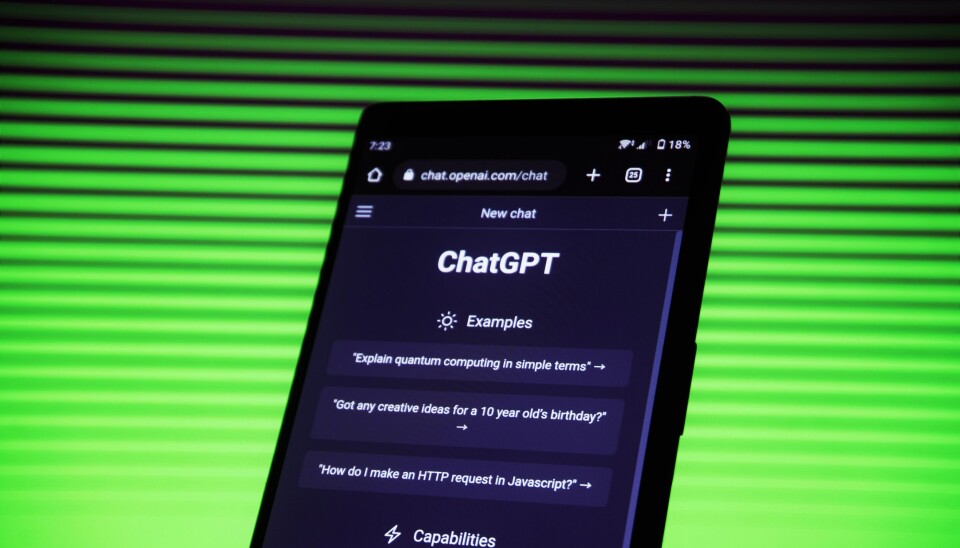 UTKAST: To komiteer i EU-parlamentet godkjente torsdag et utkast til et lovforslag som vil regulere bruken av kunstig intelligens. Tekstroboten ChatGPT har lagt nytt press på prosessen. (Foto: Unsplash) UTKAST: To komiteer i EU-parlamentet godkjente torsdag et utkast til et lovforslag som vil regulere bruken av kunstig intelligens. Tekstroboten ChatGPT har lagt nytt press på prosessen. (Foto: Unsplash)