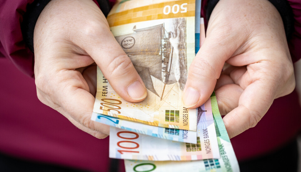 DIGITALE: Kontanter sto i september i år for kun 1,5 prosent av alle pengene i Norge. Mange steder står kontanter for rundt 3 prosent av pengene. Resten er digitale. (Foto: Andrzej Rostek)