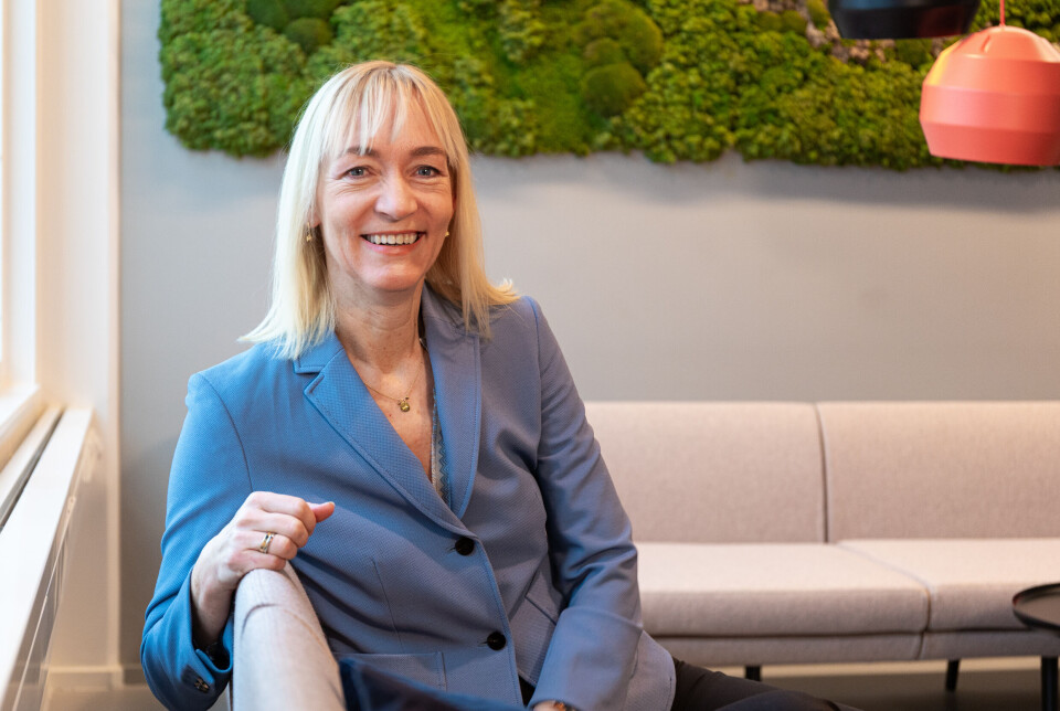 BANKER OG TRENDER: For 30 år siden sto vi med lua i hånda da vi snakket med bankfunksjonæren. I dag er rollene snudd, skriver Anne Sofie Risåsen, nordensjef i Cognizant. (Foto: Cognizant) BANKER OG TRENDER: For 30 år siden sto vi med lua i hånda da vi snakket med bankfunksjonæren. I dag er rollene snudd, skriver Anne Sofie Risåsen, nordensjef i Cognizant. (Foto: Cognizant)