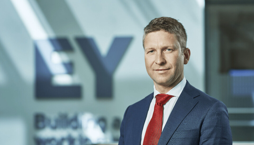 STYRING: Artikkelforfatteren skriver at 'Å bruke KI for å skape gode resultater krever kommersiell og teknisk tilpasning, god styring av risiko og riktig rammeverk for bruk av teknologien.' (Foto: EY)