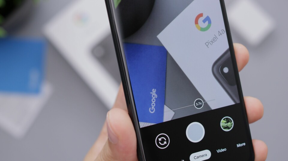 Google illustrert på smarttelefon. Foto: Unsplash.