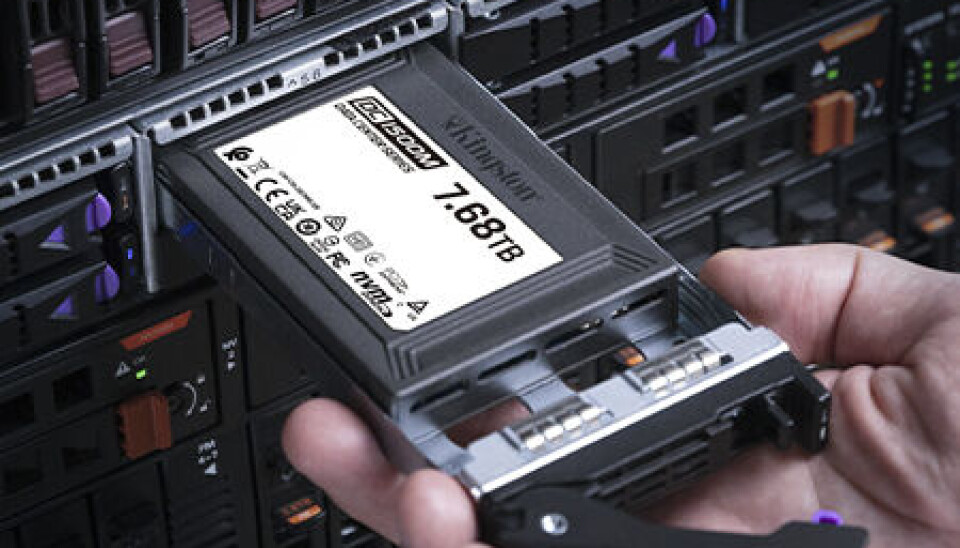 Oppgrader serveren din med Kingston DC SSD-er. (Foto: Kingston) Kingston DC1500M installert i et serverrack.