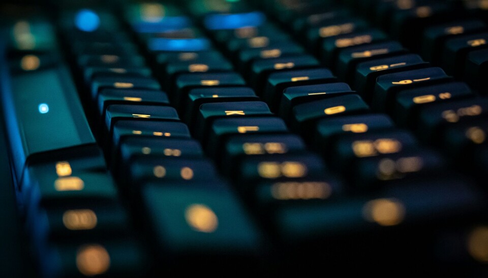 PDF: De fleste anser dette som et ufarlig og sikkert filformat. Men det er det altså ikke. (Foto: Unsplash). Tastatur. (Foto: Unsplash).