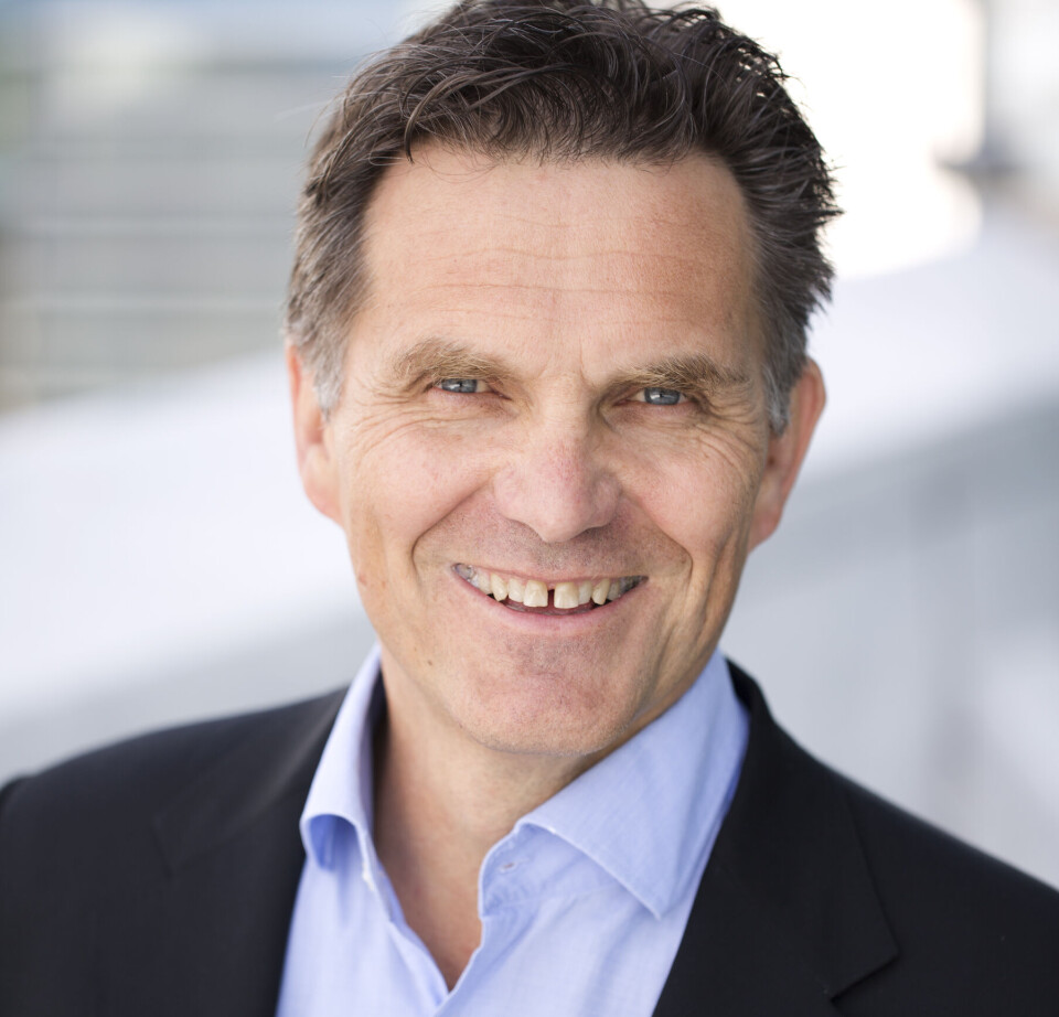 SKRIBENT: Arild Bjørkedal, nordisk direktør i Schneider Electric. (Foto: Ina Wesenberg)