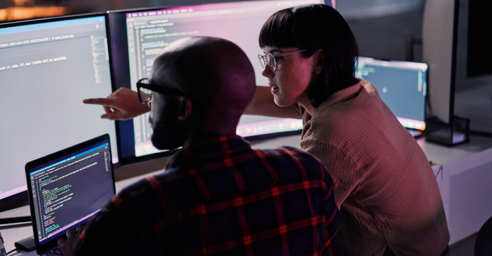 KI-KUTT: 53 prosent av amerikanske IT-ledere tror KI vil bidra til å redusere arbeidsstyrken. (Foto: Istock.com/pixdeluxe)