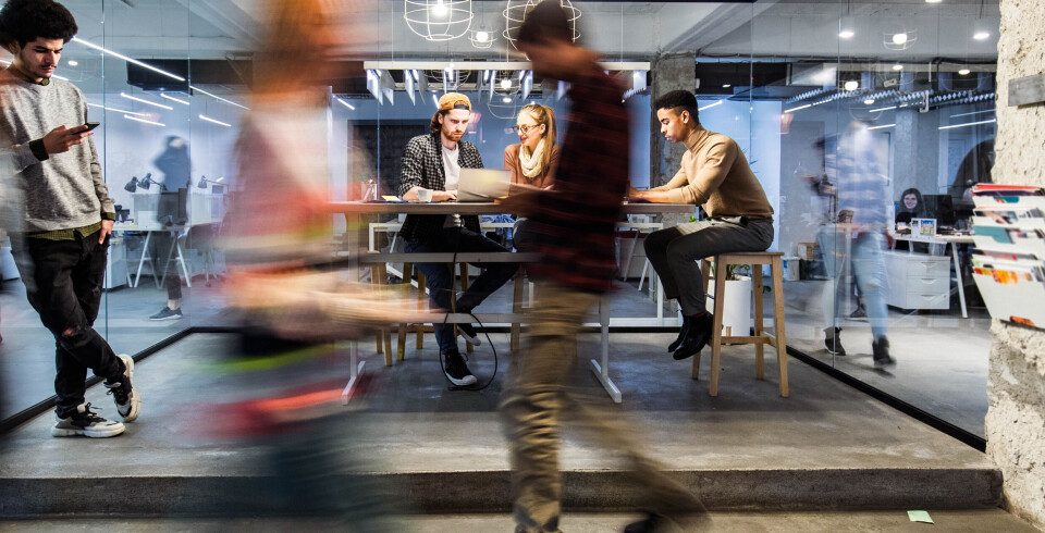 TAR TID: Det er lett å glemme at grunnleggende og varige endringer tar tid. Mange virksomheter må gjennom en tilpasningsperiode hvor de lærer å bruke ny teknologi optimalt, skriver Sebastian Reichmann.