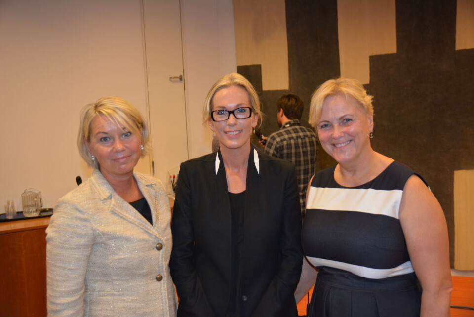 SPILL UT I VERDEN: Det nye samarbeidsprosjektet mellom Kulturdepartementet, Norsk filminstitutt og Innovasjon Norge skal støtte den norske spillindustrien. Her står næringsminister Monica Mæland, direktør i Innovasjon Norge Anita Krohn Traaseth og kulturminister Thorhild Widvey under torsdagens møte i Næringspolitisk råd for kulturell og kreativ næring. (Foto: Ketil Frøland/ Kulturdepartementet) SPILL UT I VERDEN: Det nye samarbeidsprosjektet mellom Kulturdepartementet, Norsk filminstitutt og Innovasjon Norge skal støtte den norske spillindustrien. Her står næringsminister Monica Mæland, direktør i Innovasjon Norge Anita Krohn Traaseth og kulturminister Thorhild Widvey under torsdagens møte i Næringspolitisk råd for kulturell og kreativ næring. (Foto: Ketil Frøland/ Kulturdepartementet)
