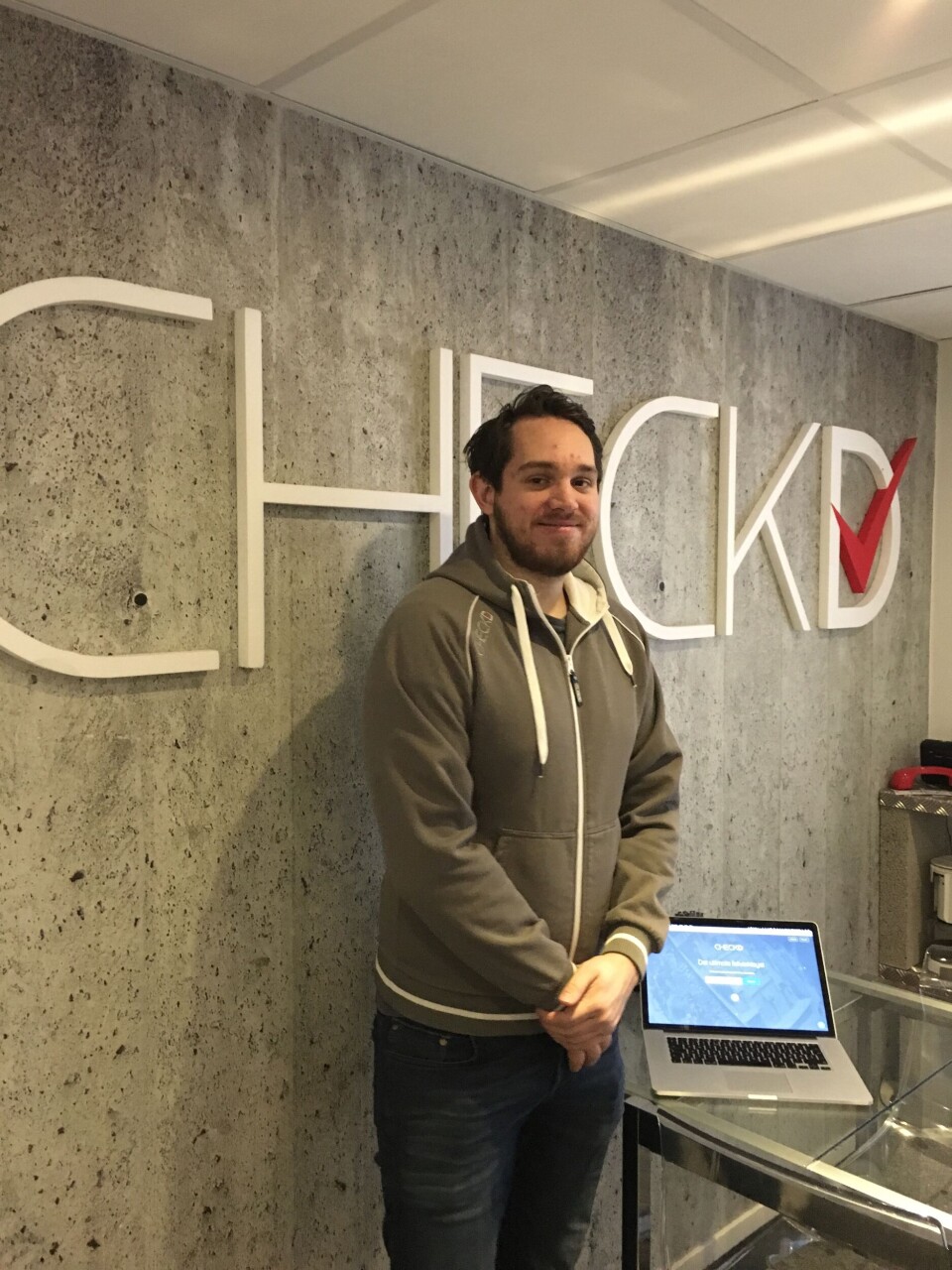 APPUTVIKLER: Lars Petter Kristiansen er nyutdannet, men erfaren. (Foto: Checkd) APPUTVIKLER: Lars Petter Kristiansen er nyutdannet, men erfaren. (Foto: Checkd)