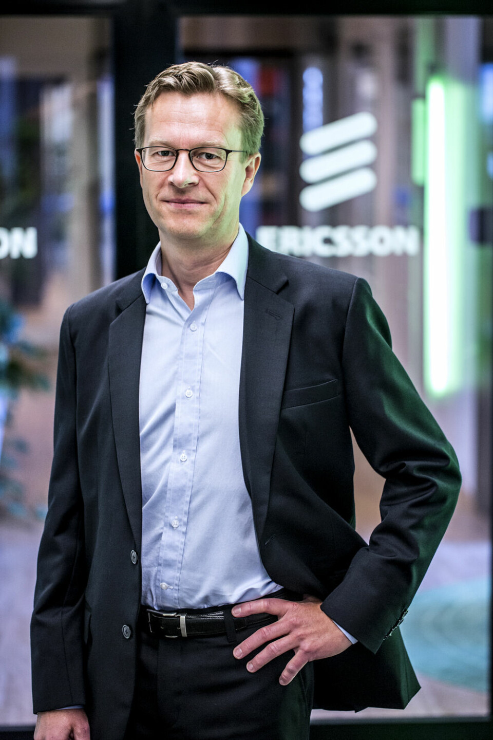 MOBILVIDEO: - I Europa ser vi i snitt video på smarttelefonen fire timer hver uke, konstaterer Aksel Aanensen, adm. direktør i Ericsson Norge. Foto: Ericsson