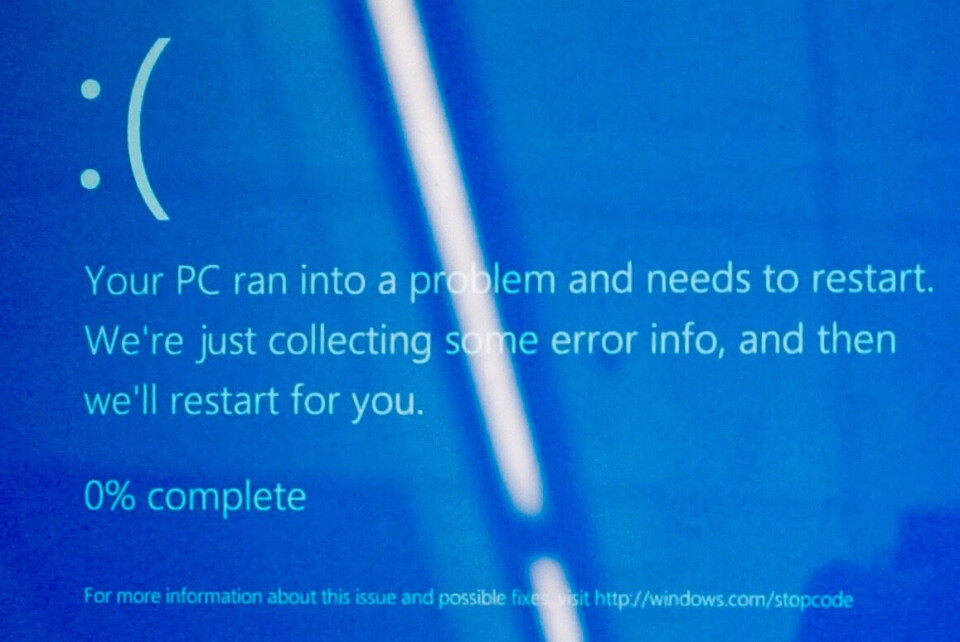 BLÅSKJERM: En Blue Screen of Death fra Windows 10 med link til en hjelpeside på nettet. (Skjermdump: Blair Hanley Frank, IDGs nyhetstjeneste)
