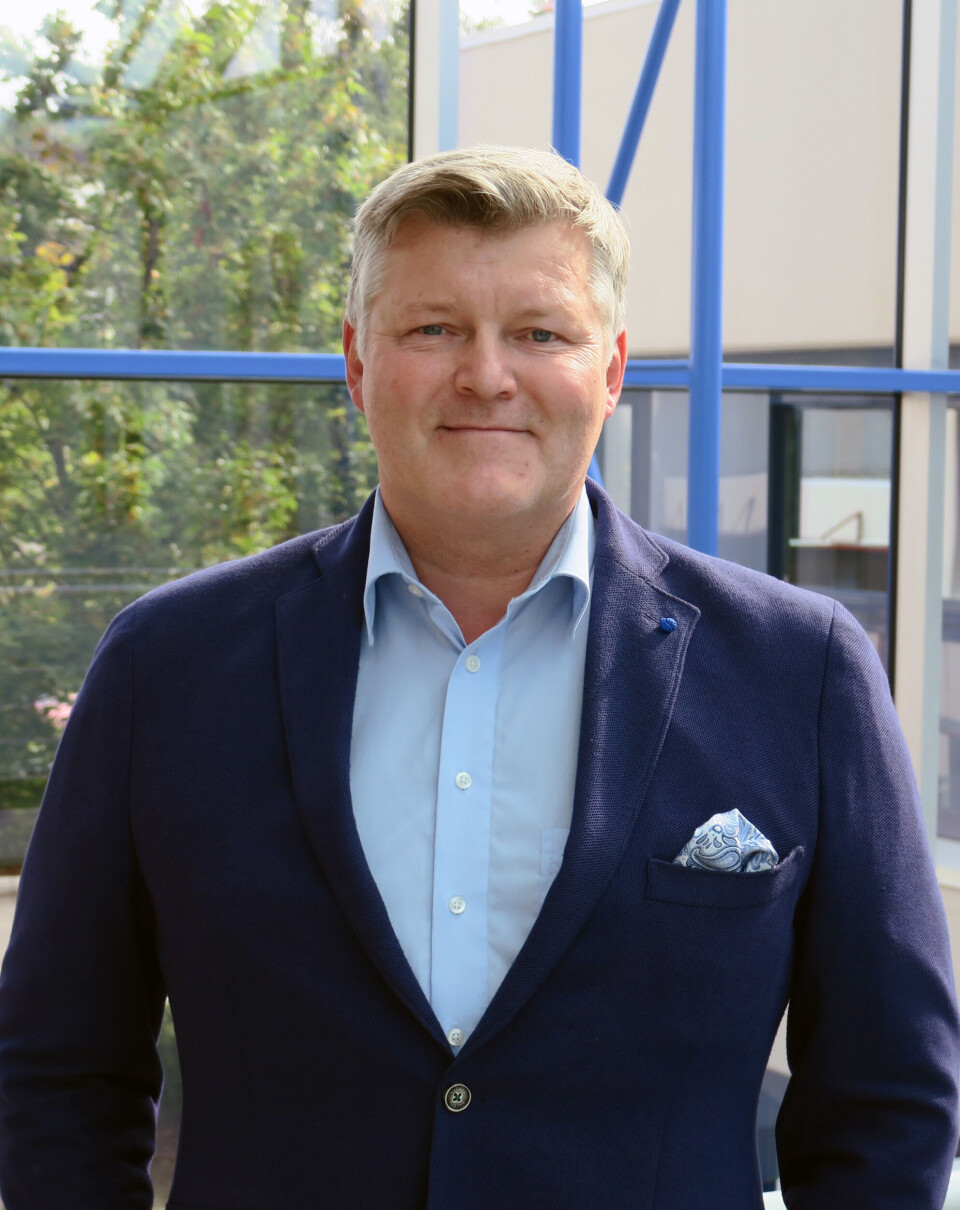 AMBISJONER: Roger Holand vil styrke Canons posisjon på bedriftsmarkedet i region Østfold. AMBISJONER: Roger Holand vil styrke Canons posisjon på bedriftsmarkedet i region Østfold.