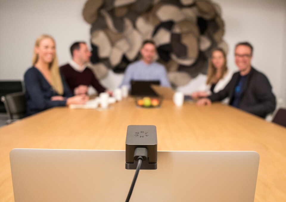 VIA LETENG: Huddly Go er et 4K Ultra-HD 120 graders vidvinkelkamera beregnet for videokonferanser som nå blir tilgjengelig via AV- og IT-distributør Leteng: (Foto: Huddly) VIA LETENG: Huddly Go er et 4K Ultra-HD 120 graders vidvinkelkamera beregnet for videokonferanser som nå blir tilgjengelig via AV- og IT-distributør Leteng: (Foto: Huddly)