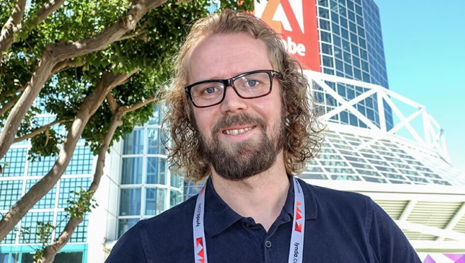 ABONNEMENT OK: Tilbudet fra Adobe om å abonnere på programvaren er OK, mener kursinstruktør og daglig leder Hans Aamodt hos Qross Kurssenter AS. Det mente han i 2014, da dette bildet ble tatt på Adobe Max-konferansen i USA, og det mener han i dag. (Foto: Toralv Østvang) ABONNEMENT OK: Tilbudet fra Adobe om å abonnere på programvaren er OK, mener kursinstruktør og daglig leder Hans Aamodt hos Qross Kurssenter AS. Det mente han i 2014, da dette bildet ble tatt på Adobe Max-konferansen i USA, og det mener han i dag. (Foto: Toralv Østvang)