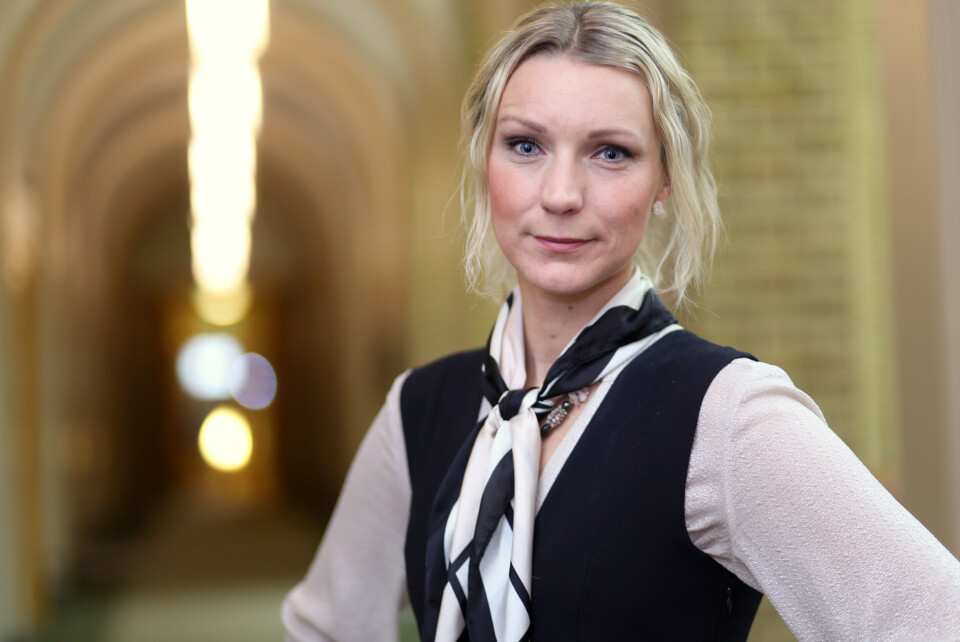 VIL VITE KONSEKVENSER: Karianne Tung sitter i Transportkomiteen på Stortinget for Arbeiderpartiet. Hun vil ha grundigere analyse av muligheten med autonome kjøretøy, men også belyse de negative konsekvensene ved at mange mister jobben. Foto: Stortinget VIL VITE KONSEKVENSER: Karianne Tung sitter i Transportkomiteen på Stortinget for Arbeiderpartiet. Hun vil ha grundigere analyse av muligheten med autonome kjøretøy, men også belyse de negative konsekvensene ved at mange mister jobben. Foto: Stortinget