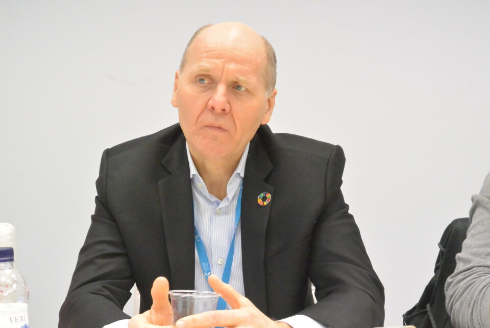 TANKEFULL: Telenor-sjef Sigve Brekke har god grunn til å være tankefull. Det er ingen enkel løsning på dilemmaet i Myanmar. (Foto: Gisle Orlund) TANKEFULL: Telenor-sjef Sigve Brekke har god grunn til å være tankefull. Det er ingen enkel løsning på dilemmaet i Myanmar. (Foto: Gisle Orlund)