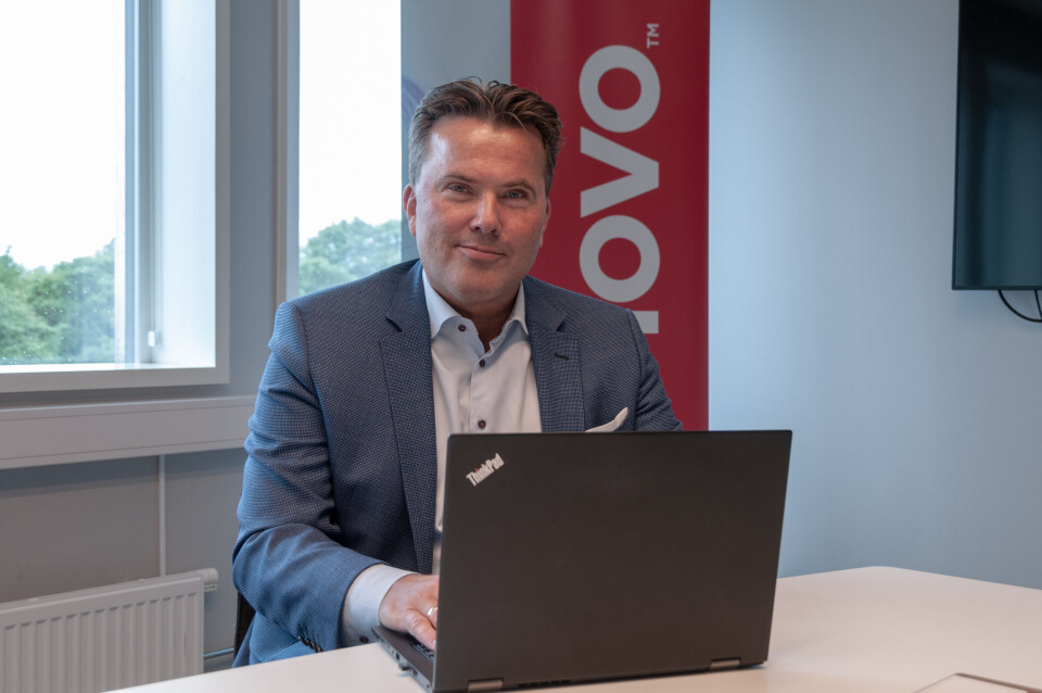 THINKPAD: Den gamle IBM-merkevaren Thinkpad er fortsatt et sterkt merkenavn for Lenovo, fastslår nordensjef Morten Karlsrud. (Foto: Toralv Østvang) THINKPAD: Den gamle IBM-merkevaren Thinkpad er fortsatt et sterkt merkenavn for Lenovo, fastslår nordensjef Morten Karlsrud. (Foto: Toralv Østvang)
