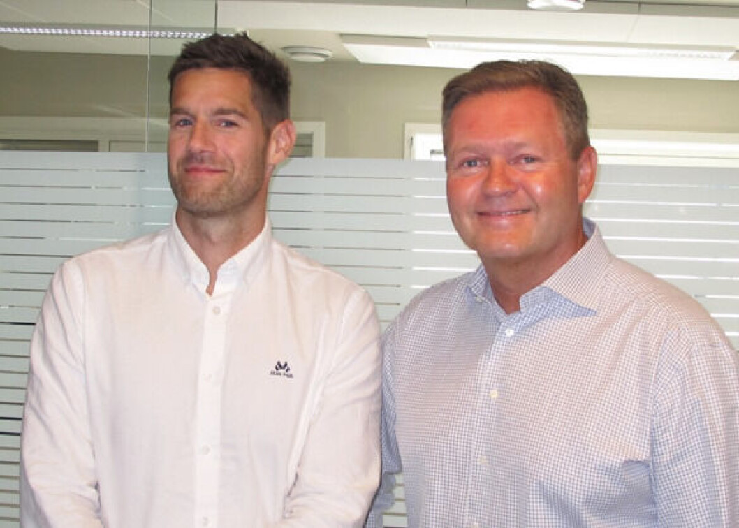 NY PARTNERSTATUS: Torstein Holtan Håvardsrud (t.v.) og Jørn Nygaard er godt fornøyd med Dulrams nye partnerstatus. NY PARTNERSTATUS: Torstein Holtan Håvardsrud (t.v.) og Jørn Nygaard er godt fornøyd med Dulrams nye partnerstatus.