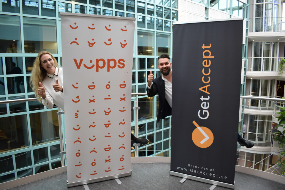 GOD MATCH: Eva Sandberg i Vipps og Erik Holmen i GetAccept er enige om at samarbeidet mellom de to bedriftene vil være svært positivt for kundene. (Foto: Veronica Ermanbriks)