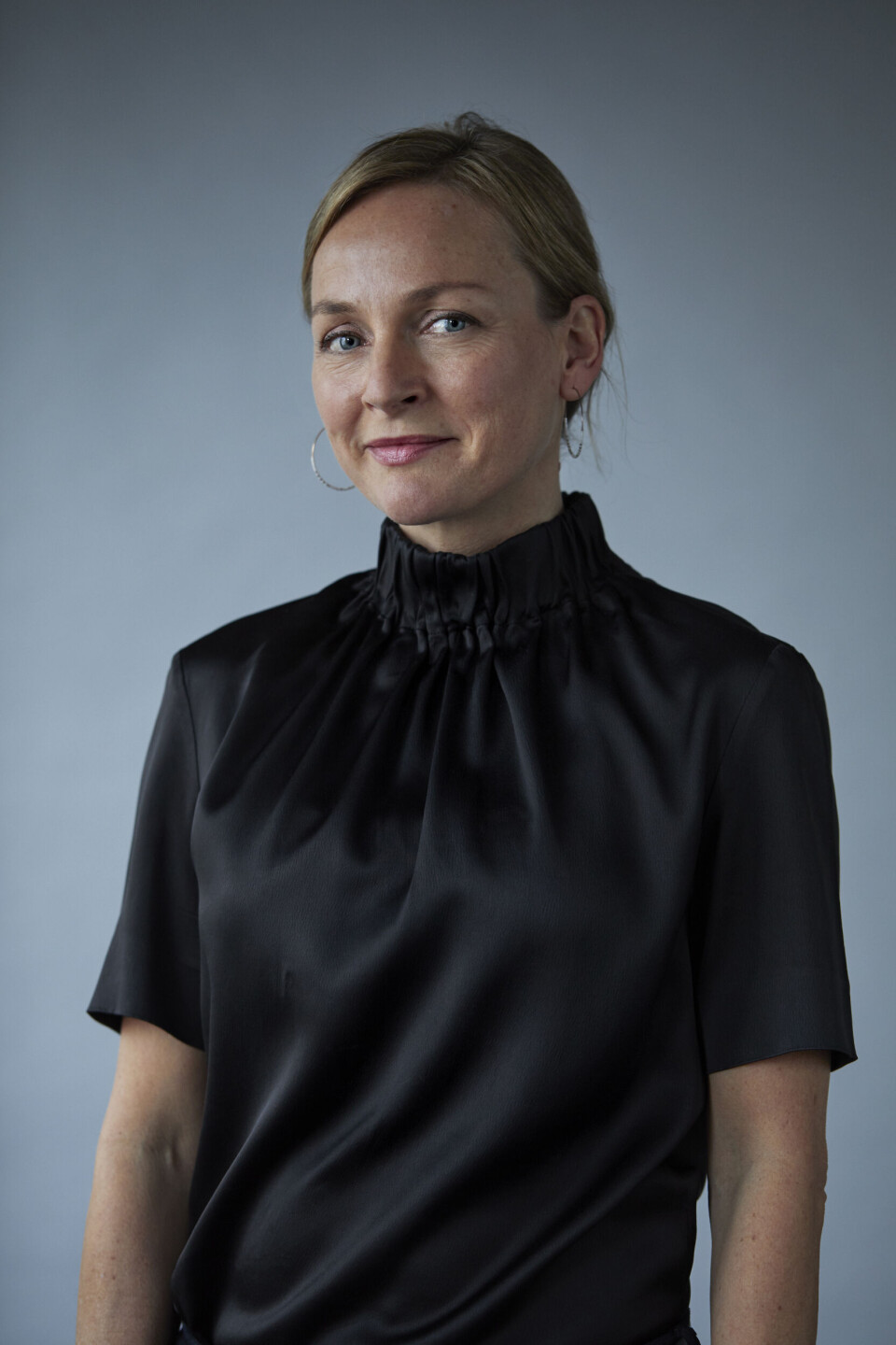 FRUSTRERENDE: LivFreihow, direktør for politikk i Ikt-Norge, tror mange er frustrerte over å ha blitt beordret til passivitet under korona-krisen. Hun mener derfor det er viktig å erstatte permitteringspenger med lønnstilskudd. I tillegg sier hun det er viktig å se fremover, og krever derfor at regjeringen gir midler til å styrke lærernes digitale kompetanse. (Foto: Veslemy Vraskar) FRUSTRERENDE: LivFreihow, direktør for politikk i Ikt-Norge, tror mange er frustrerte over å ha blitt beordret til passivitet under korona-krisen. Hun mener derfor det er viktig å erstatte permitteringspenger med lønnstilskudd. I tillegg sier hun det er viktig å se fremover, og krever derfor at regjeringen gir midler til å styrke lærernes digitale kompetanse. (Foto: Veslemy Vraskar)
