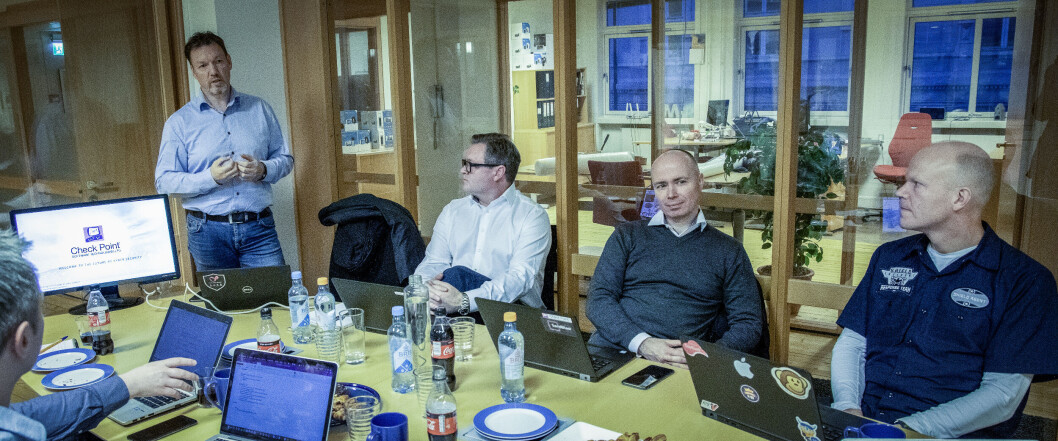 CHECK POINT-LEDELSEN: Check Points norske ledelse møter pressen for å snakke om 2018-erfaringene og it-truslene vi kan vente oss i 2019. Fra venstre teknologiansvarlig Nils-Ove Gamlem, norgessjef Jørn Nygaard, EMEA-leder for utvikling av trusselbeskyttelse, Christian Sandberg, og europeisk ekspert på skysikkerhet, Arnfinn Strand. (Foto: Toralv Østvang) CHECK POINT-LEDELSEN: Check Points norske ledelse møter pressen for å snakke om 2018-erfaringene og it-truslene vi kan vente oss i 2019. Fra venstre teknologiansvarlig Nils-Ove Gamlem, norgessjef Jørn Nygaard, EMEA-leder for utvikling av trusselbeskyttelse, Christian Sandberg, og europeisk ekspert på skysikkerhet, Arnfinn Strand. (Foto: Toralv Østvang)