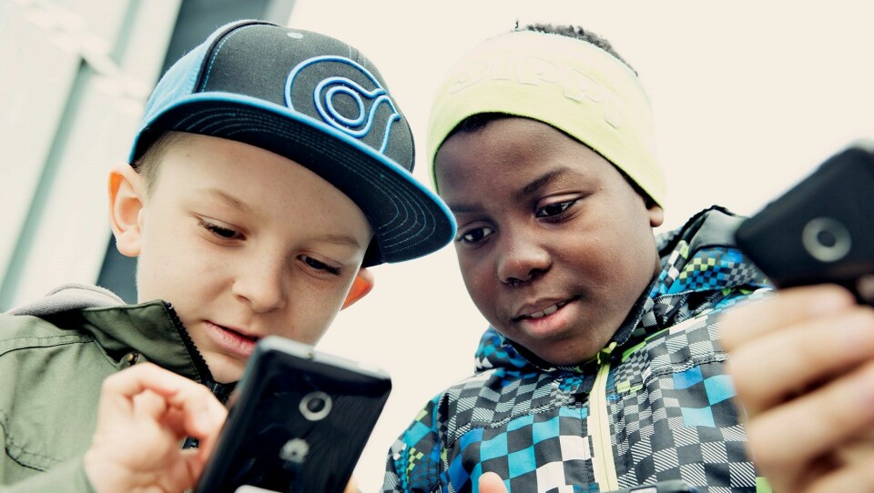 SOSIALE MEDIER: Halvparten av norske niåringer bruker sosiale medier, viser Medietilsynets nye undersøkelse Barn og medier 2020. Foto: Medietilsynet