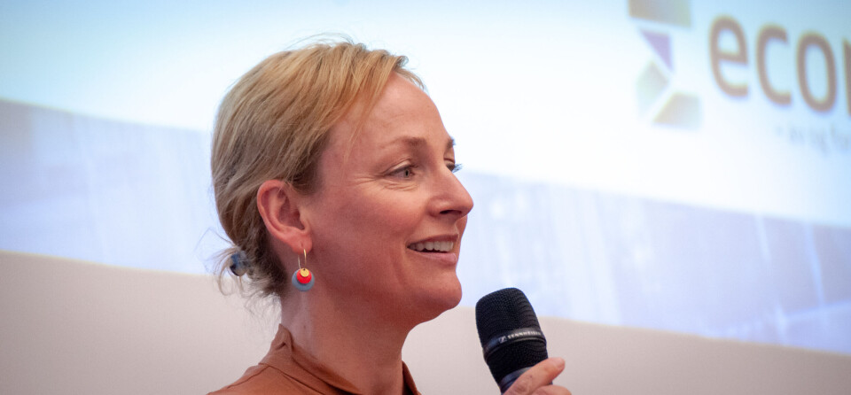 BANK OG IKT: Liv Freihow, direktør for næringspolitikk i IKT-Norge, har kunnet ønske den første banken velkommen som IKT-Norge-medlem. Her fotografert i april i år som debattleder om utviklingen i fintech-bransjen. (Foto: Toralv Østvang) BANK OG IKT: Liv Freihow, direktør for næringspolitikk i IKT-Norge, har kunnet ønske den første banken velkommen som IKT-Norge-medlem. Her fotografert i april i år som debattleder om utviklingen i fintech-bransjen. (Foto: Toralv Østvang)