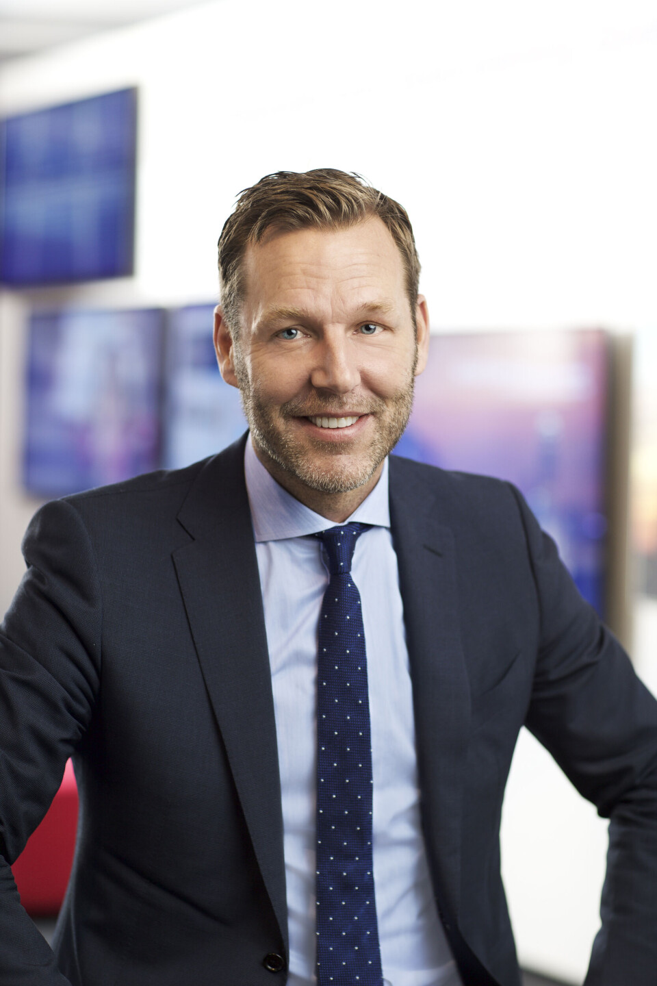 BEKYMRET: Konsernsjef Johan Dennelind er bekymret for utviklingen knyttet til nye fiberkunder. Foto: Telia Pressefoto BEKYMRET: Konsernsjef Johan Dennelind er bekymret for utviklingen knyttet til nye fiberkunder. Foto: Telia Pressefoto
