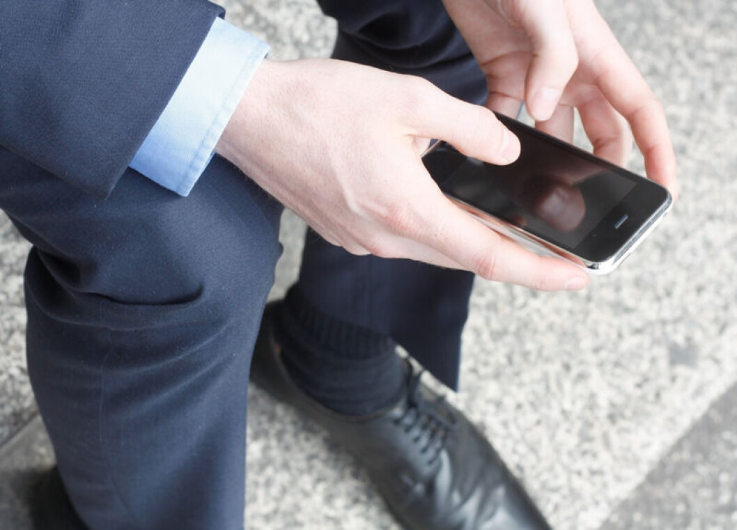 FORUTSI SPREDNING: Data fra mobiltelefoner forteller mye om folks bevegelsesmønster. Nå skal dette også brukes til å forutse spredning av koronaviruset. (Foto: Istock) FORUTSI SPREDNING: Data fra mobiltelefoner forteller mye om folks bevegelsesmønster. Nå skal dette også brukes til å forutse spredning av koronaviruset. (Foto: Istock)