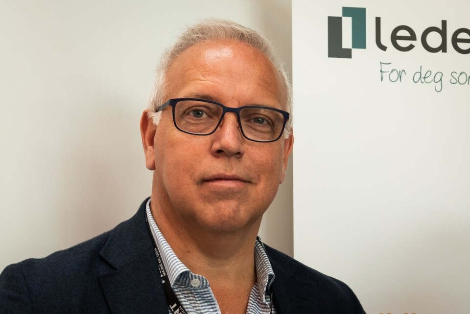 VINNER HODEJAKTEN. – Ved å tilby bedre lønnsbetingelser kan utenlandske selskaper støvsuge markedet for de flinkeste norske lederne, advarer Audun Ingvartsen, forbundsleder i Lederne. Foto: Lederne VINNER HODEJAKTEN. – Ved å tilby bedre lønnsbetingelser kan utenlandske selskaper støvsuge markedet for de flinkeste norske lederne, advarer Audun Ingvartsen, forbundsleder i Lederne. Foto: Lederne